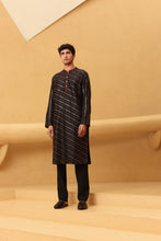 Load image into Gallery viewer, Thor Diagonal Line Kurta
